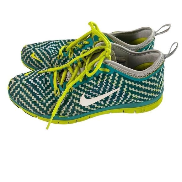 Nike Free Sneakers Shoes Lace Up Green Size 8 TR Fit 4 - Picture 2 of 5